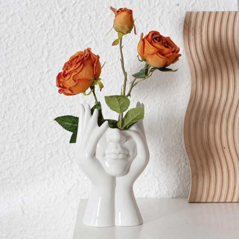 Modern Aesthetic Face Vase – Glossy Ceramic Art Décor